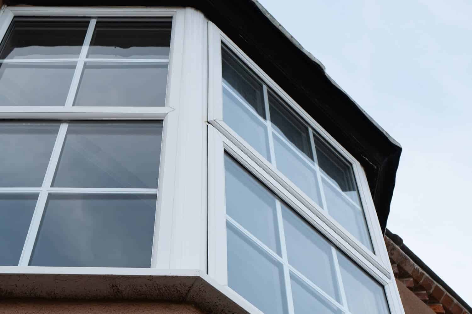 Okna na wymiar czy gotowe z marketu Co wybrać