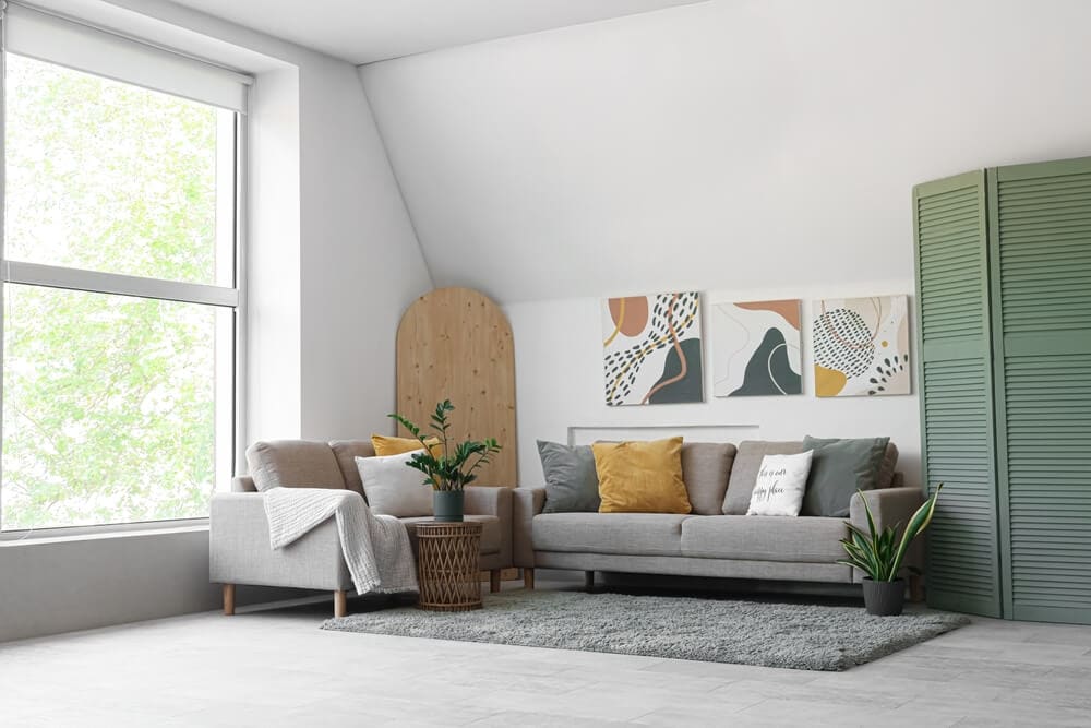 Jakie okna do salonu wybrać – otwierane, przesuwne czy stałe